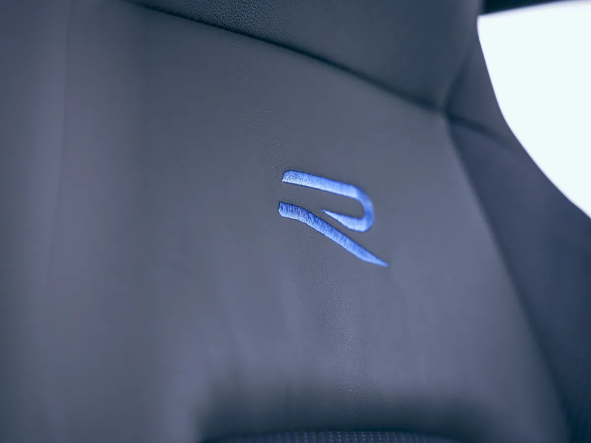 2011 Volkswagen Golf 2.0T 256HP L4 6DCT,autocango,china used car exporter,china ev exporter,chinese used car exporter,chinese used ev exporter