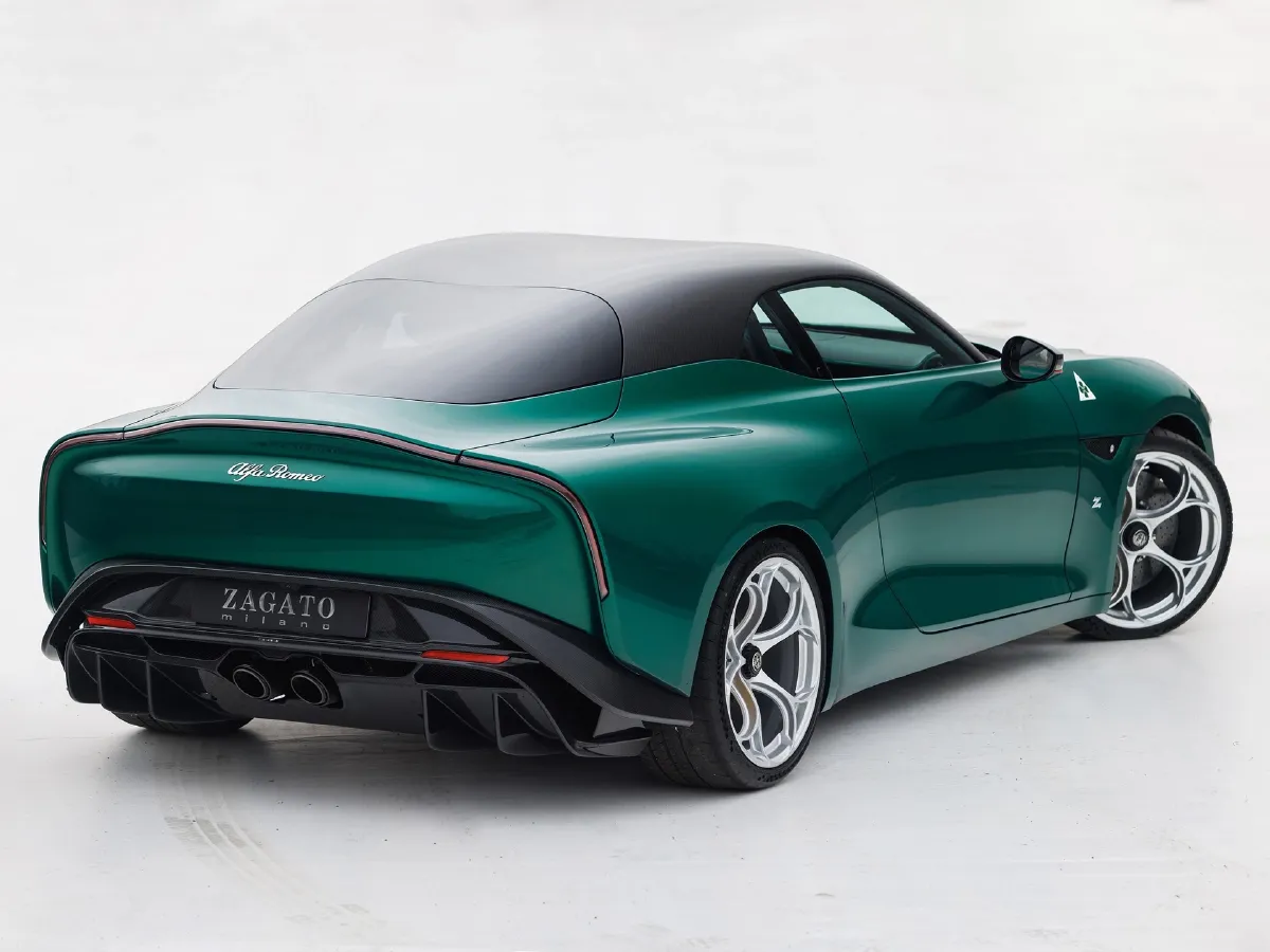 Alfa Romeo Giulia,autocango,china used car exporter,china ev exporter,chinese used car exporter,chinese used ev exporter