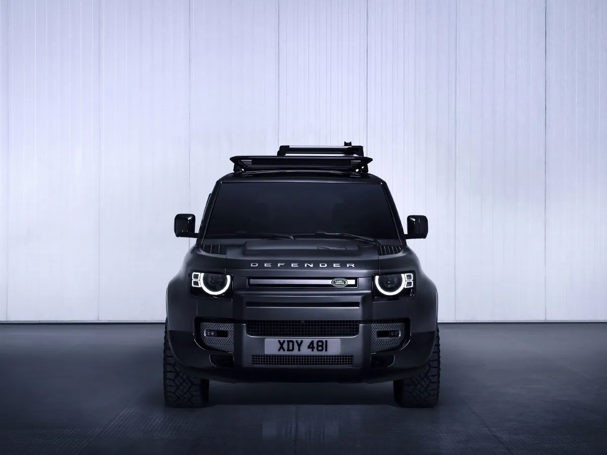 Land Rover Defender,autocango,china used car exporter,china ev exporter,chinese used car exporter,chinese used ev exporter
