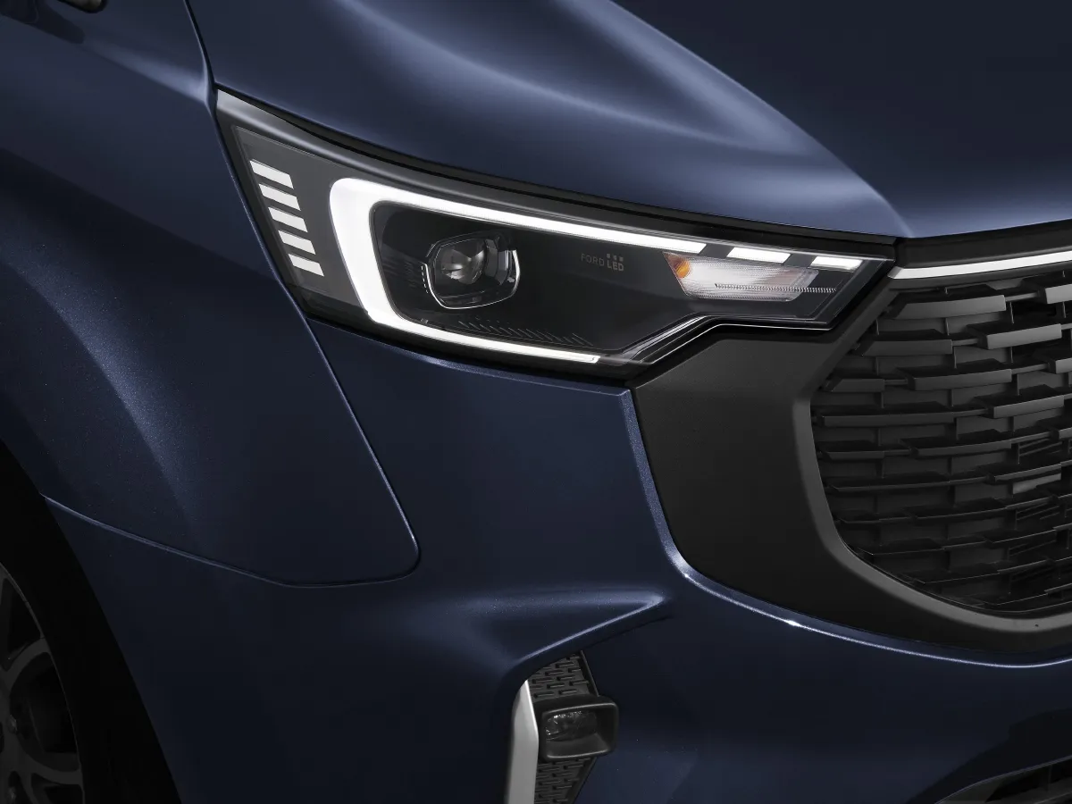 2023 Ford Transit 2.0T 220HP L4 9AT,autocango,china used car exporter,china ev exporter,chinese used car exporter,chinese used ev exporter