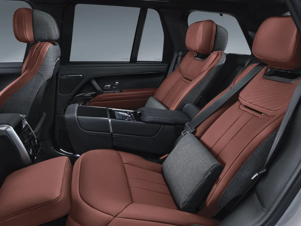 Land Rover Range Rover,autocango,china used car exporter,china ev exporter,chinese used car exporter,chinese used ev exporter