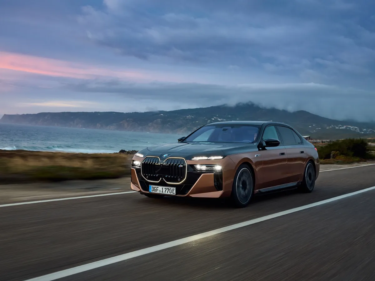 BMW i7,autocango,china used car exporter,china ev exporter,chinese used car exporter,chinese used ev exporter