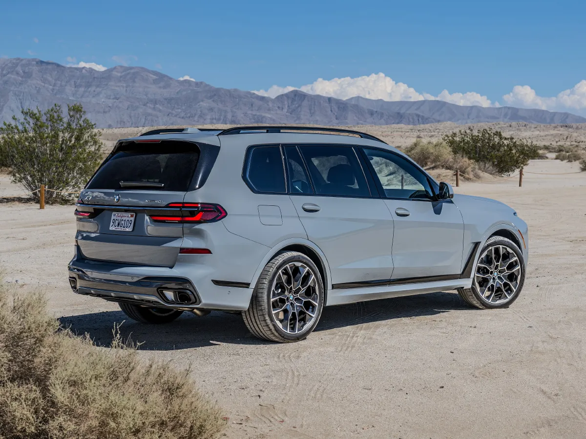 BMW X7,autocango,china used car exporter,china ev exporter,chinese used car exporter,chinese used ev exporter