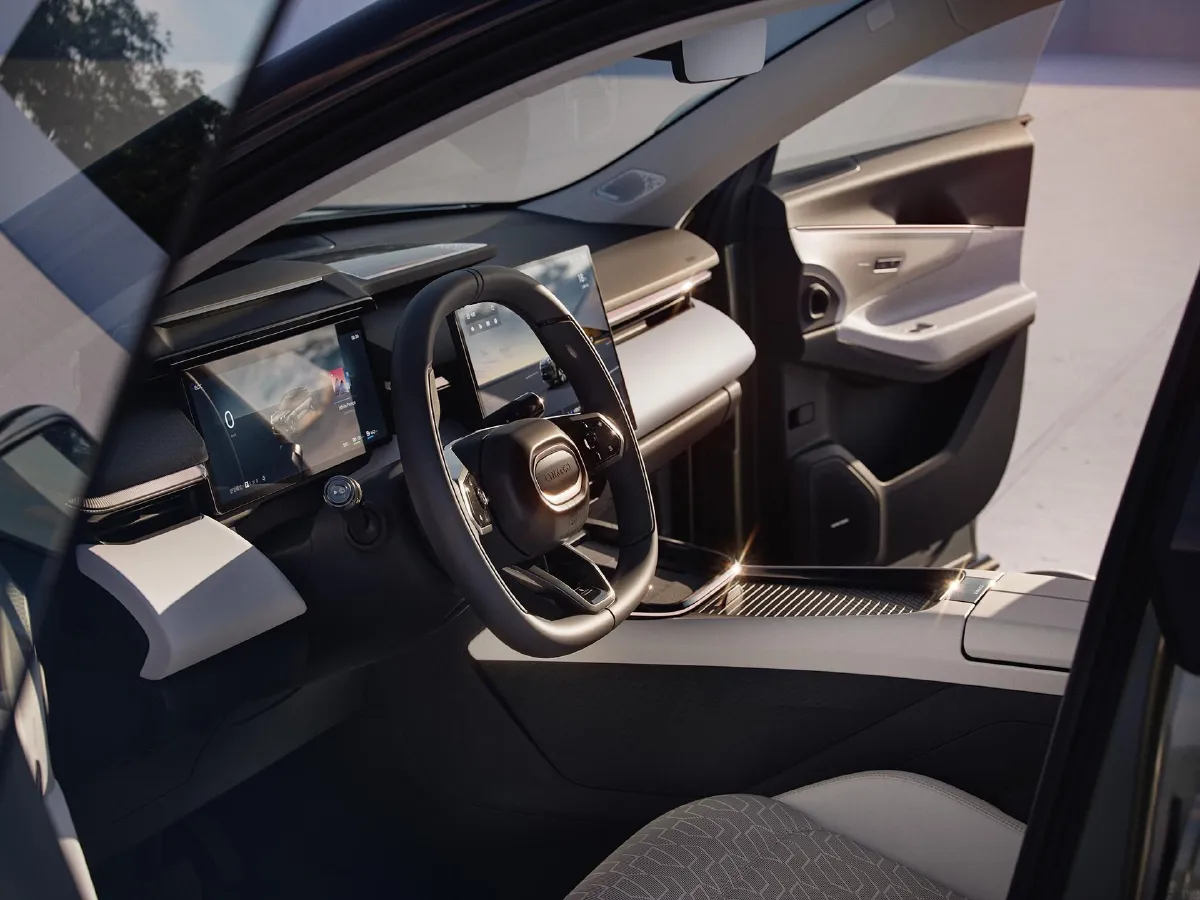 LYNK&CO 08 EM-P,autocango,china used car exporter,china ev exporter,chinese used car exporter,chinese used ev exporter