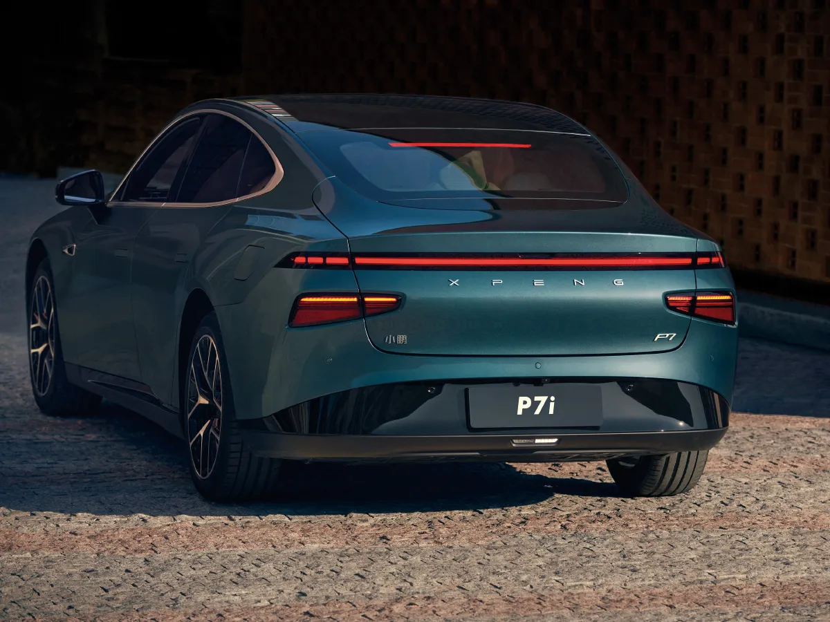 Xpeng P7,autocango,china used car exporter,china ev exporter,chinese used car exporter,chinese used ev exporter