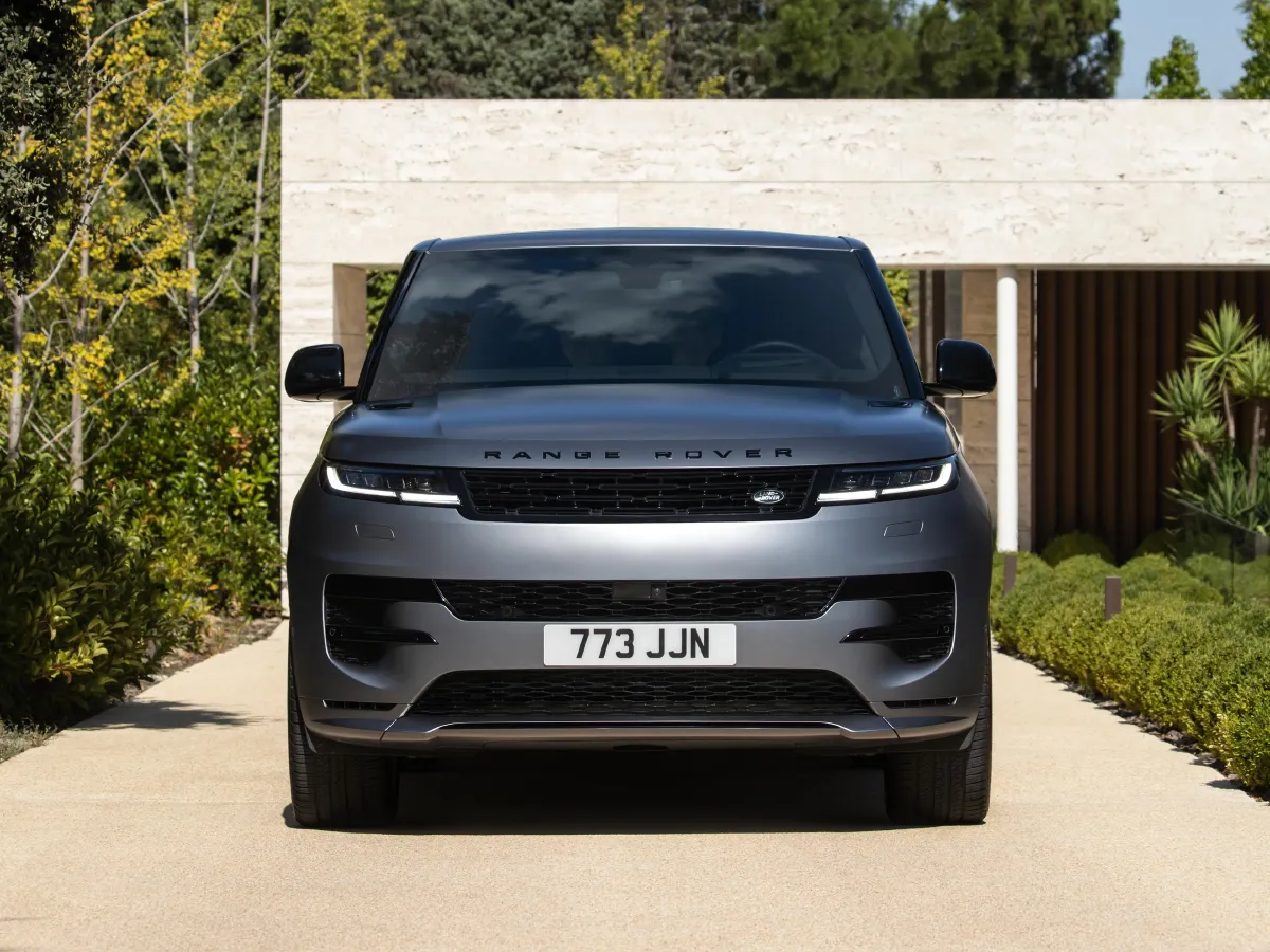 Land Rover Range Rover Sport,autocango,china used car exporter,china ev exporter,chinese used car exporter,chinese used ev exporter