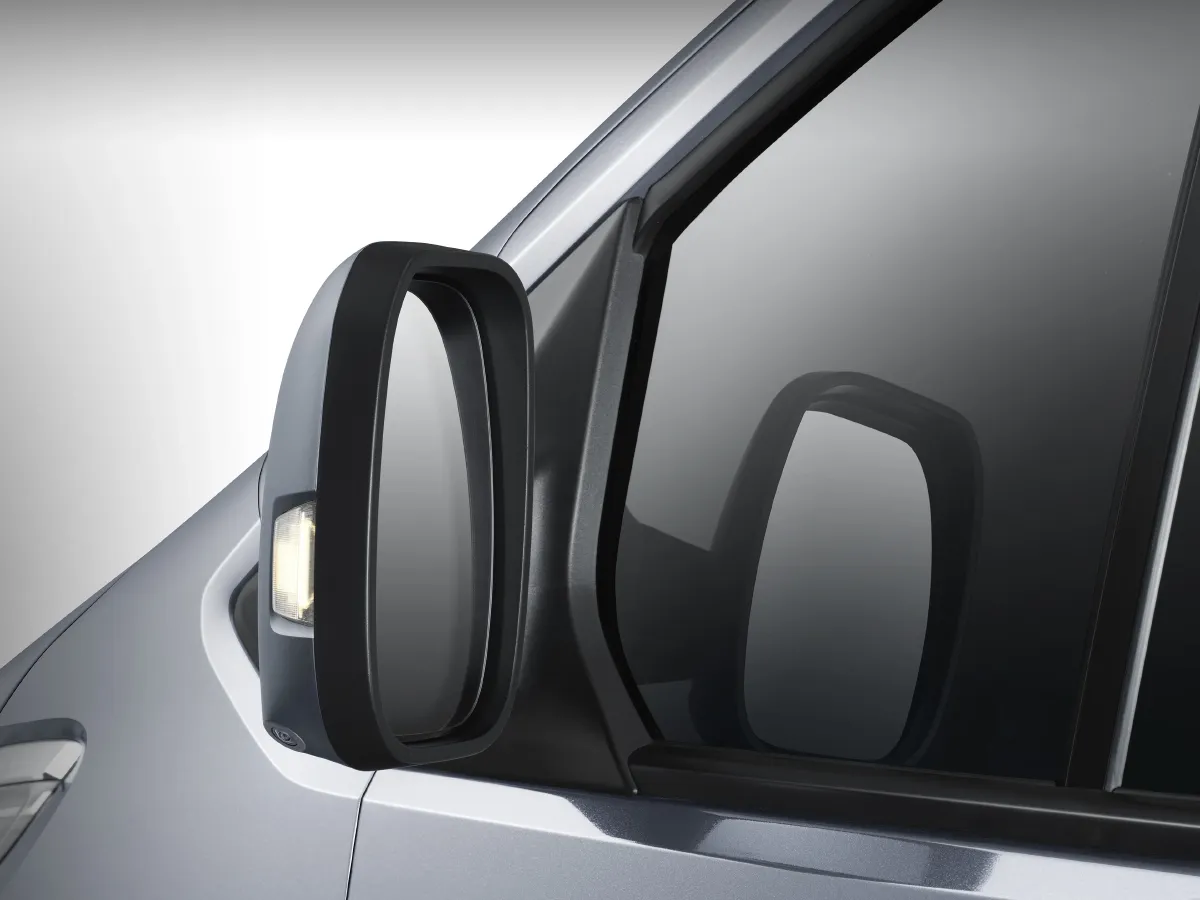 Iveco JuXing,autocango,china used car exporter,china ev exporter,chinese used car exporter,chinese used ev exporter