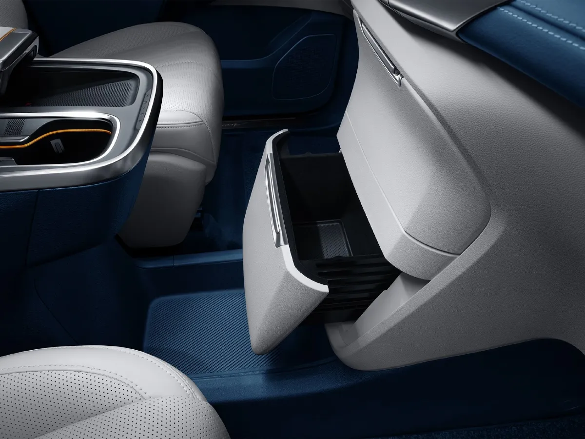 Buick Century,autocango,china used car exporter,china ev exporter,chinese used car exporter,chinese used ev exporter