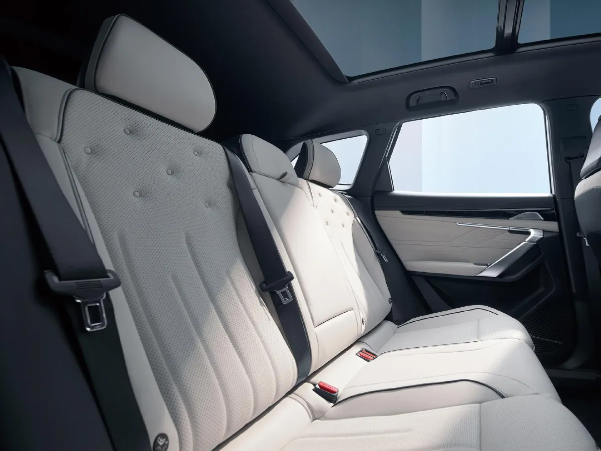 Geely StarRay,autocango,china used car exporter,china ev exporter,chinese used car exporter,chinese used ev exporter