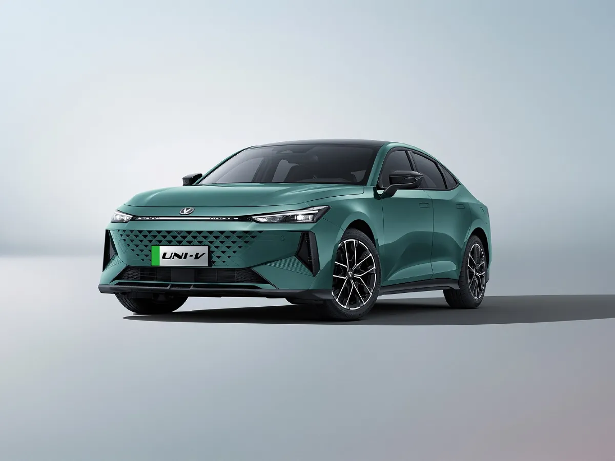 ChangAn UNI-V iDD,autocango,china used car exporter,china ev exporter,chinese used car exporter,chinese used ev exporter ChangAn UNI-V iDD,autocango,china used car exporter,china ev exporter,chinese used car exporter,chinese used ev exporter