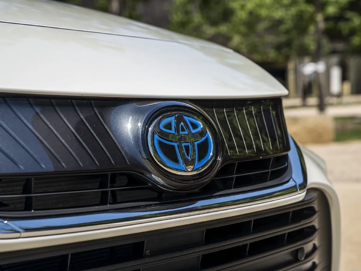 Toyota Venza,autocango,china used car exporter,china ev exporter,chinese used car exporter,chinese used ev exporter