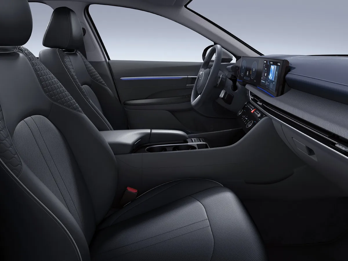 Hyundai Sonata,autocango,china used car exporter,china ev exporter,chinese used car exporter,chinese used ev exporter