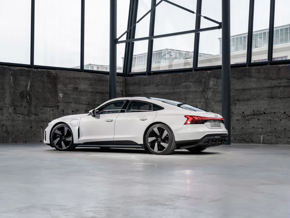 Audi e-tron GT,autocango,china used car exporter,china ev exporter,chinese used car exporter,chinese used ev exporter