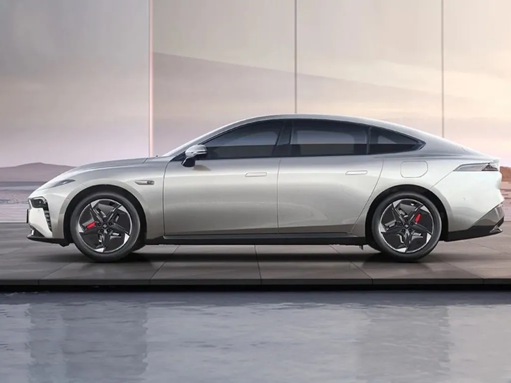 DongFeng eπ eπ007,autocango,china used car exporter,china ev exporter,chinese used car exporter,chinese used ev exporter