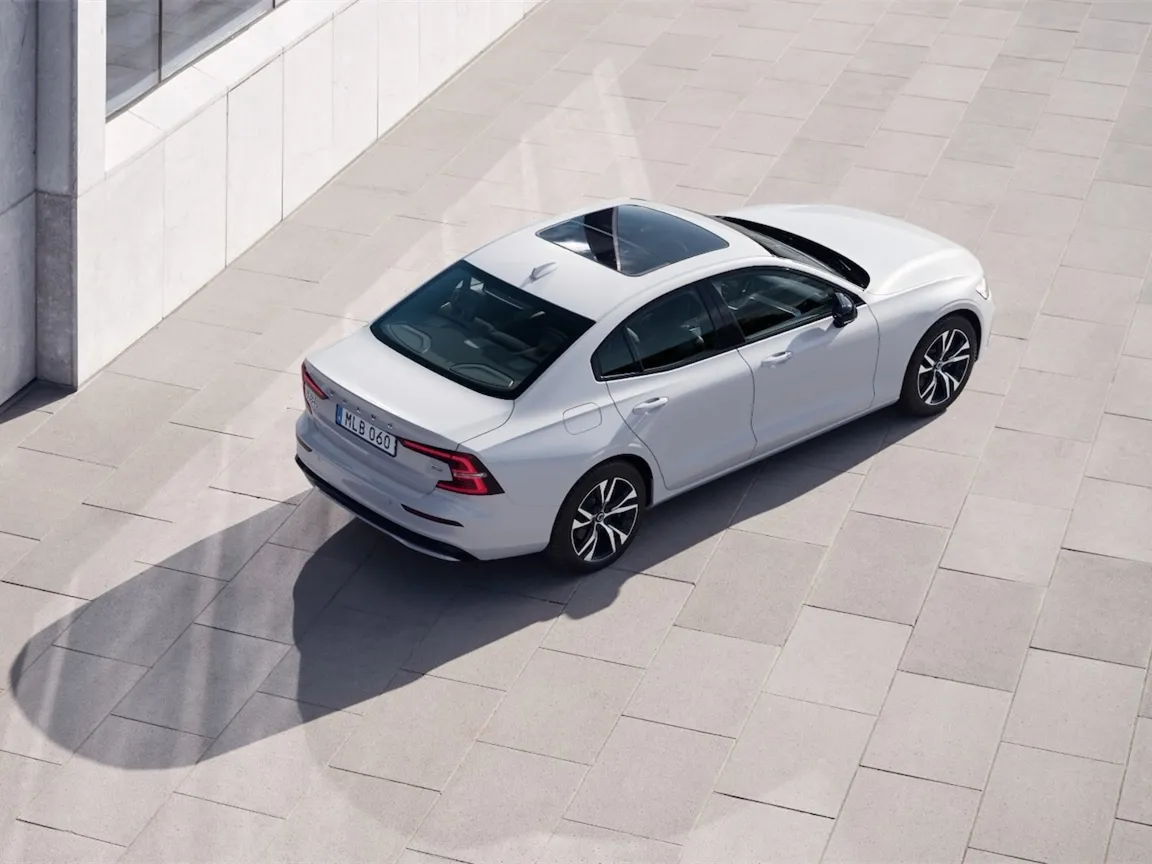 Volvo S60,autocango,china used car exporter,china ev exporter,chinese used car exporter,chinese used ev exporter