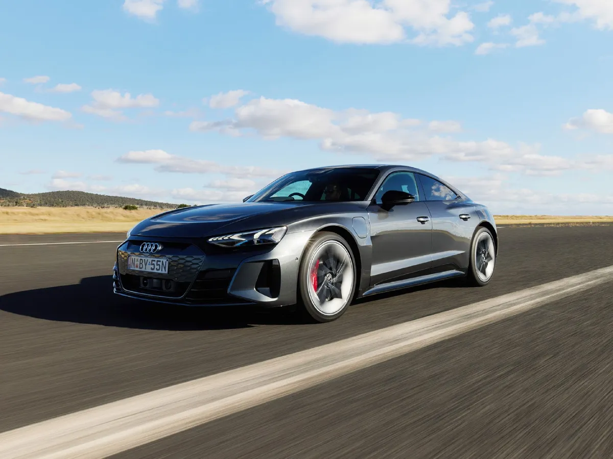 2023 Audi RS e-tron GT 2AT BEV 93.4KWH,autocango,china used car exporter,china ev exporter,chinese used car exporter,chinese used ev exporter