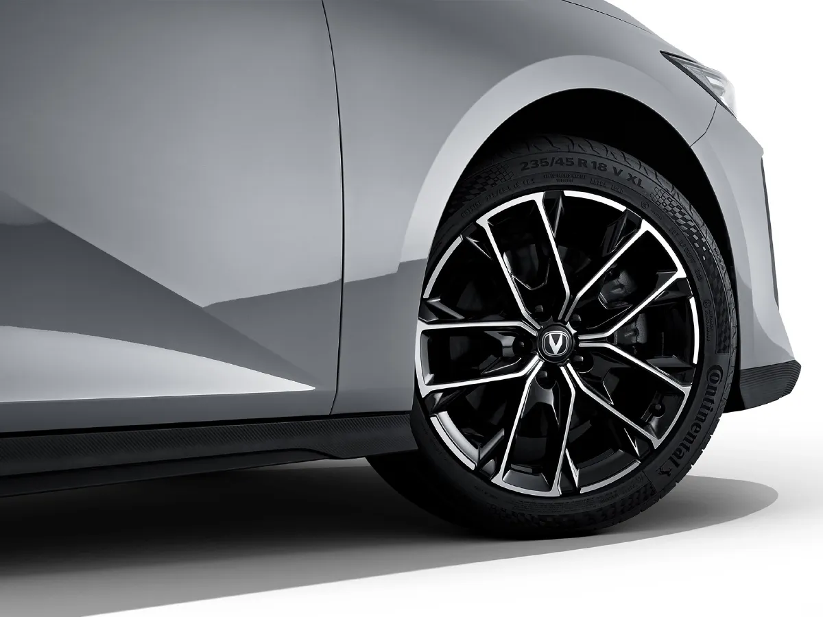 ChangAn UNI-V,autocango,china used car exporter,china ev exporter,chinese used car exporter,chinese used ev exporter