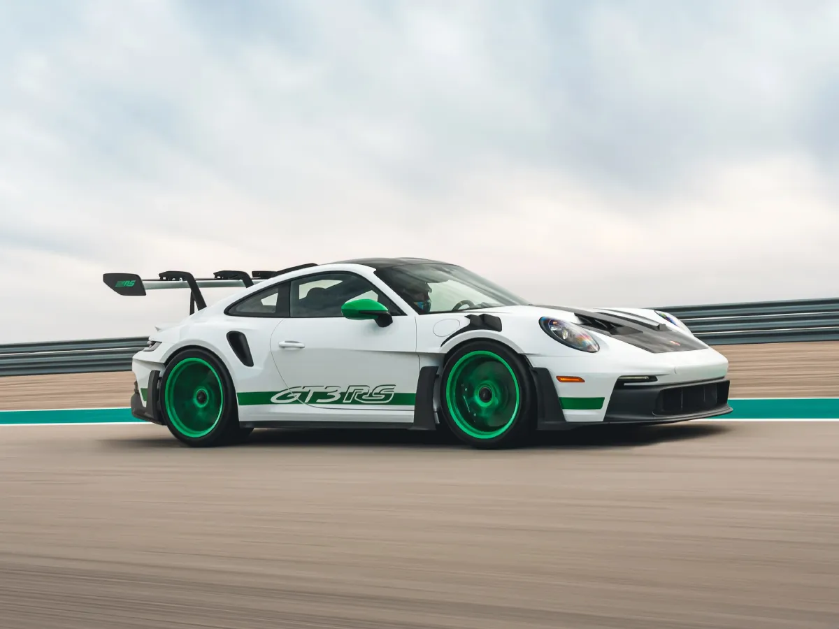 Porsche 911,autocango,china used car exporter,china ev exporter,chinese used car exporter,chinese used ev exporter