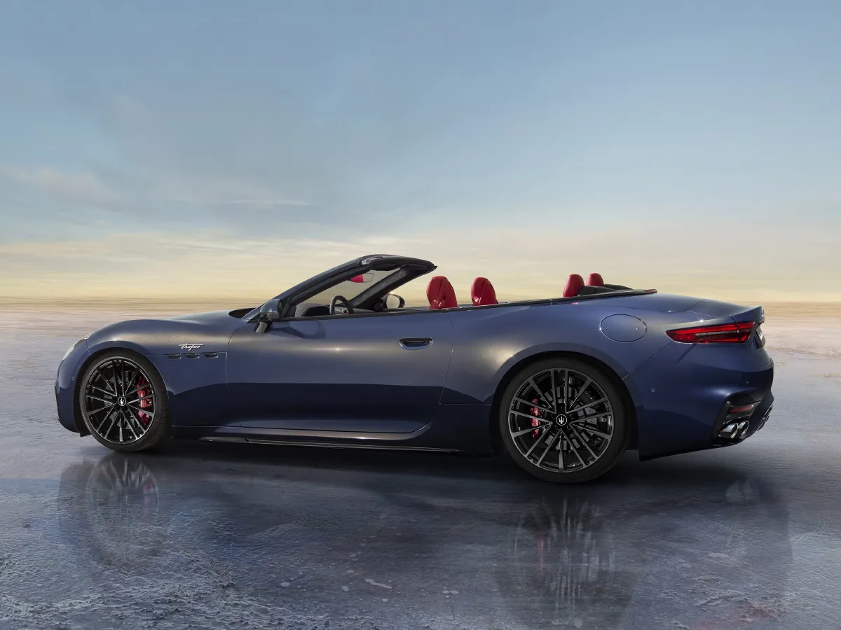 2024 Maserati GranCabrio 3.0T 551HP V6 8AT,autocango,china used car exporter,china ev exporter,chinese used car exporter,chinese used ev exporter