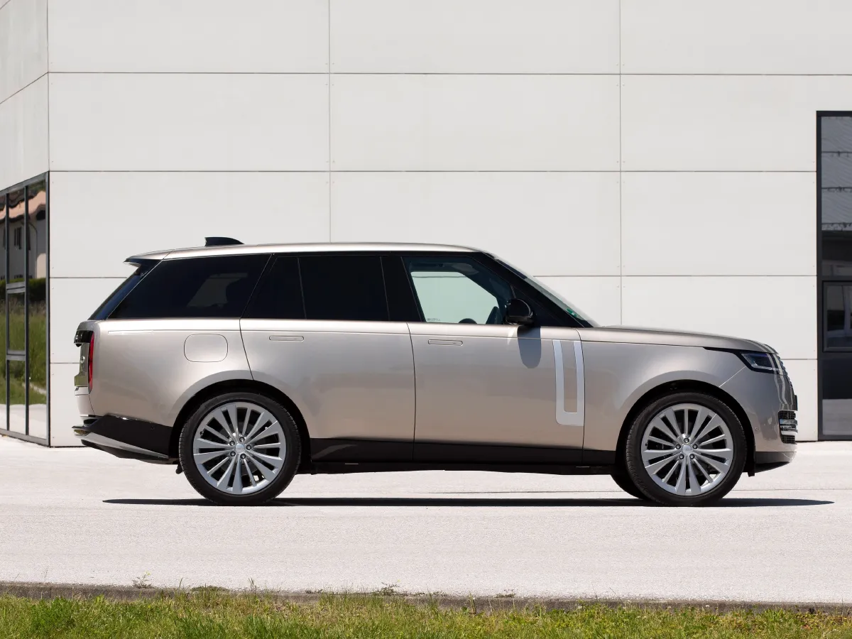 Land Rover Range Rover,autocango,china used car exporter,china ev exporter,chinese used car exporter,chinese used ev exporter