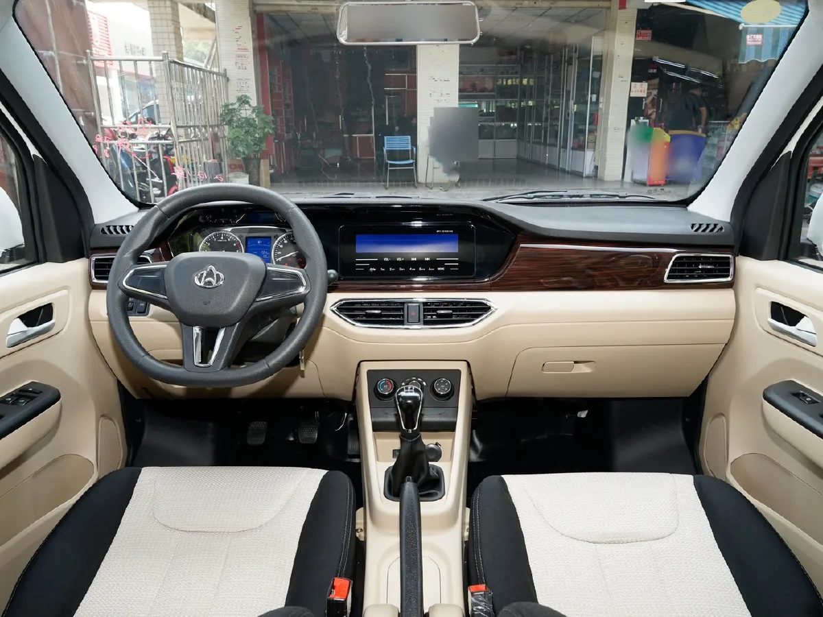 ChangAn KuaYue KuaYueXing V5,autocango,china used car exporter,china ev exporter,chinese used car exporter,chinese used ev exporter
