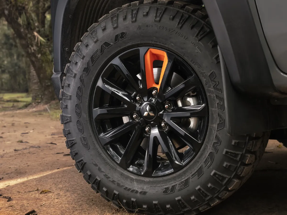 2023 Mitsubishi L200 2.3T 150HP L4 6AT,autocango,china used car exporter,china ev exporter,chinese used car exporter,chinese used ev exporter