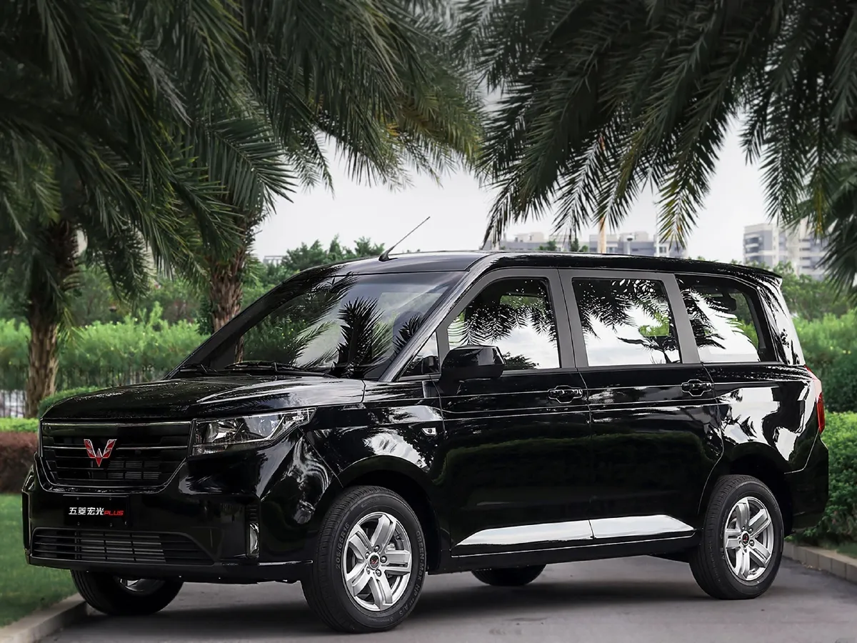 WuLing HongGuang Plus,autocango,china used car exporter,china ev exporter,chinese used car exporter,chinese used ev exporter