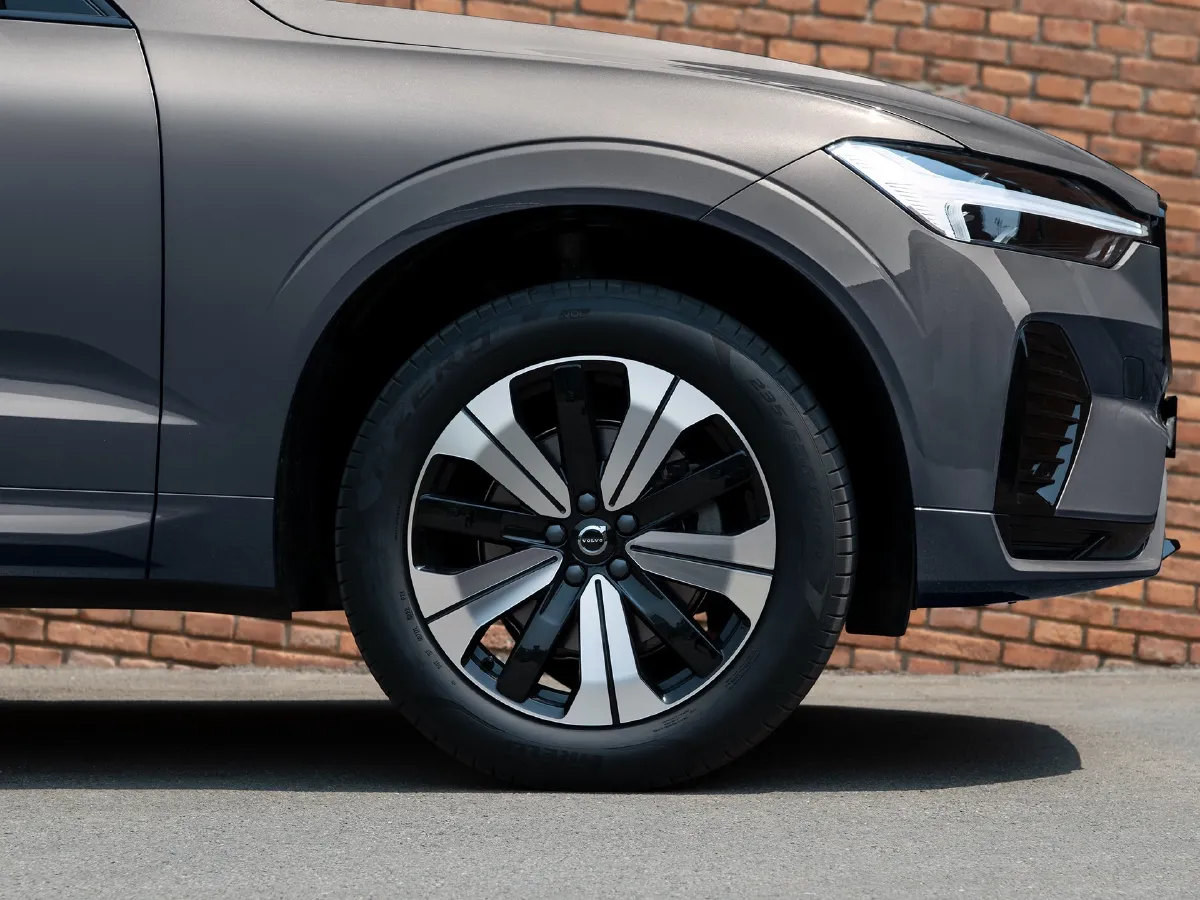 Volvo XC60,autocango,china used car exporter,china ev exporter,chinese used car exporter,chinese used ev exporter