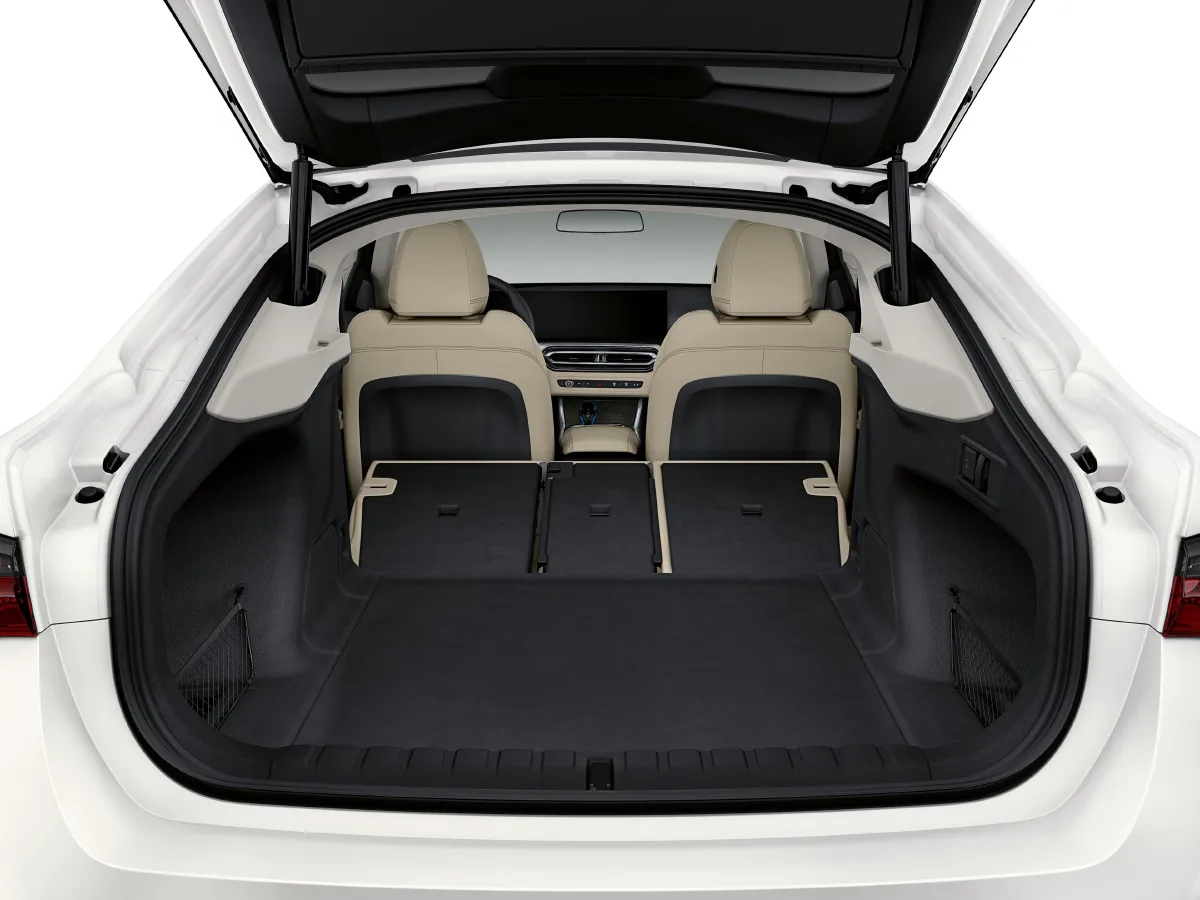 BMW i4,autocango,china used car exporter,china ev exporter,chinese used car exporter,chinese used ev exporter