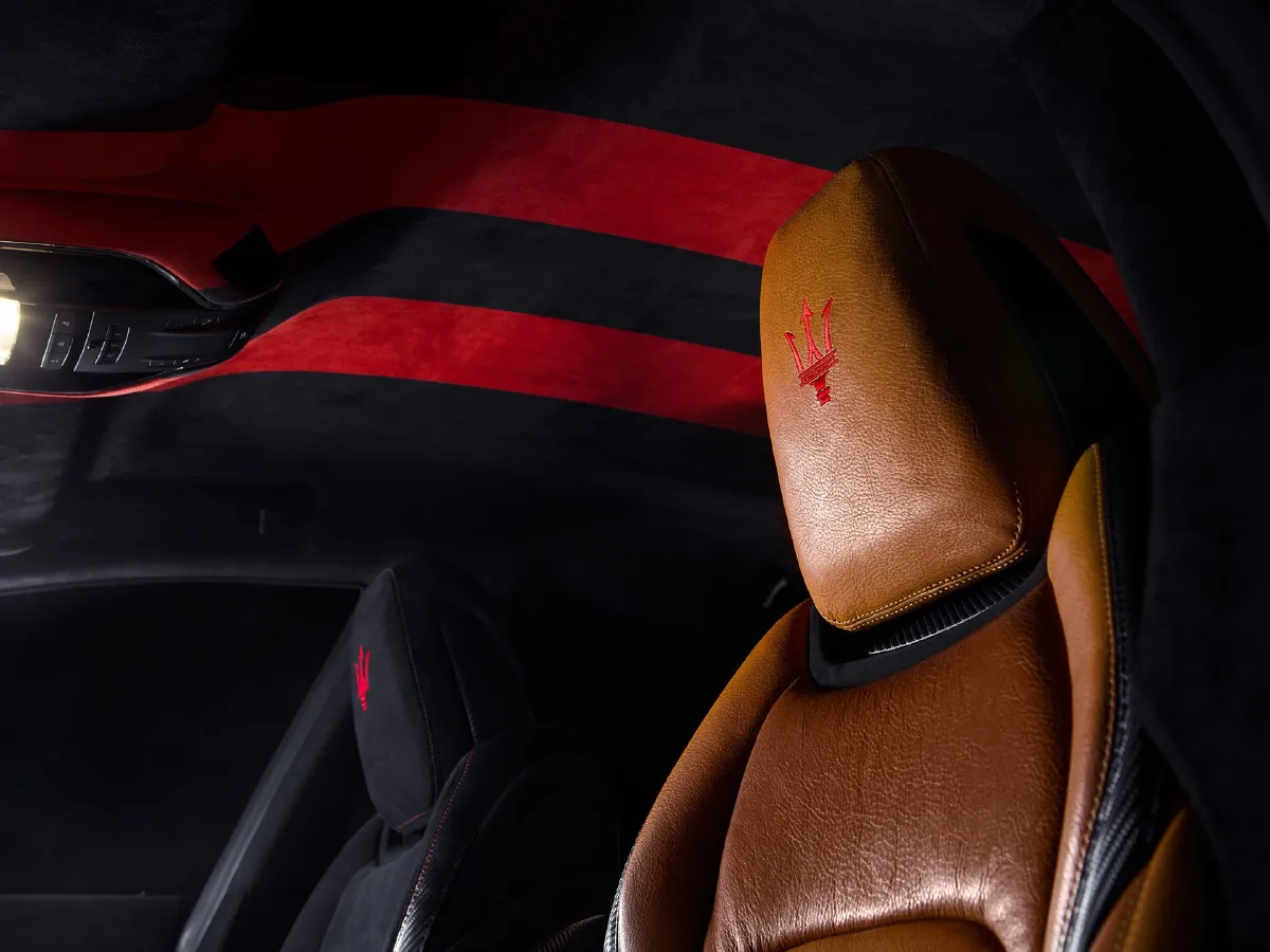 Maserati Ghibli,autocango,china used car exporter,china ev exporter,chinese used car exporter,chinese used ev exporter