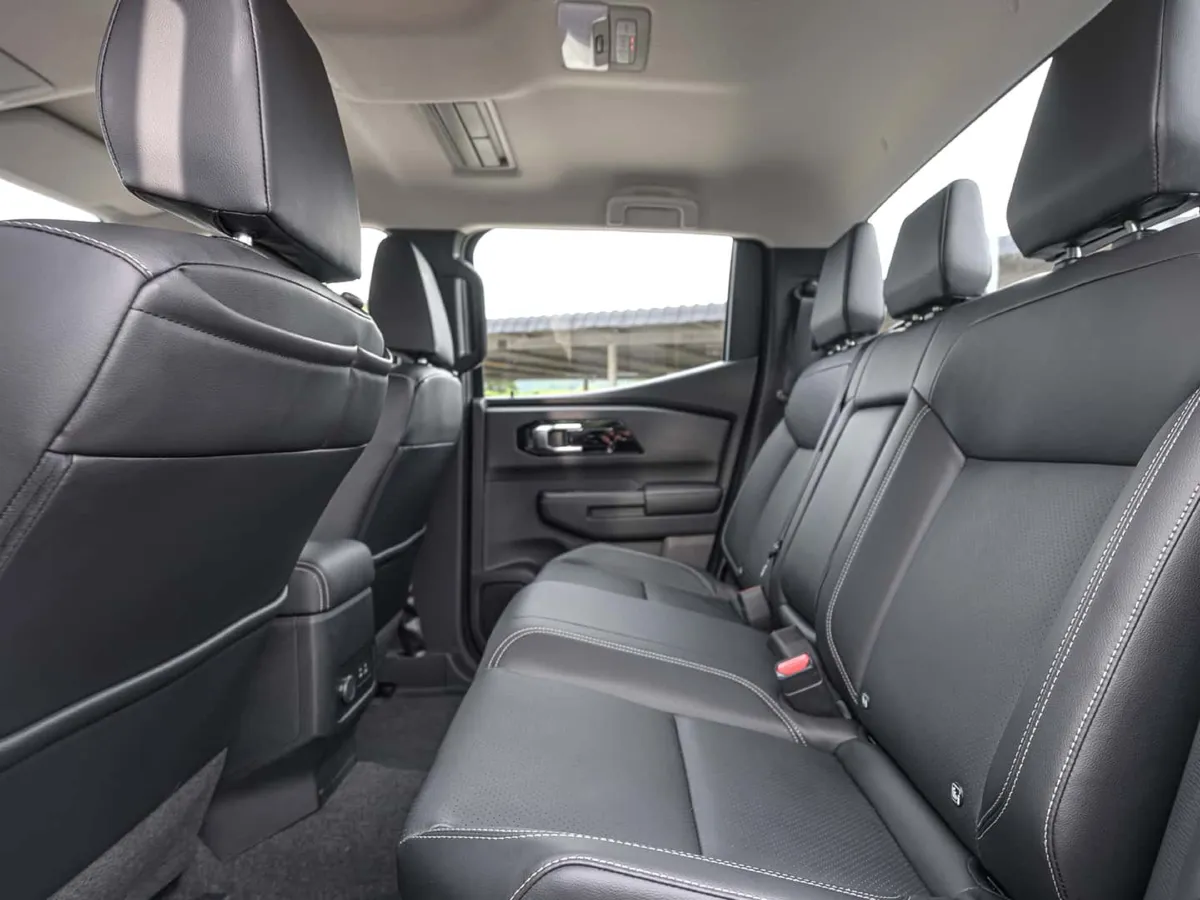 2023 Mitsubishi L200 2.3T 150HP L4 6AT,autocango,china used car exporter,china ev exporter,chinese used car exporter,chinese used ev exporter