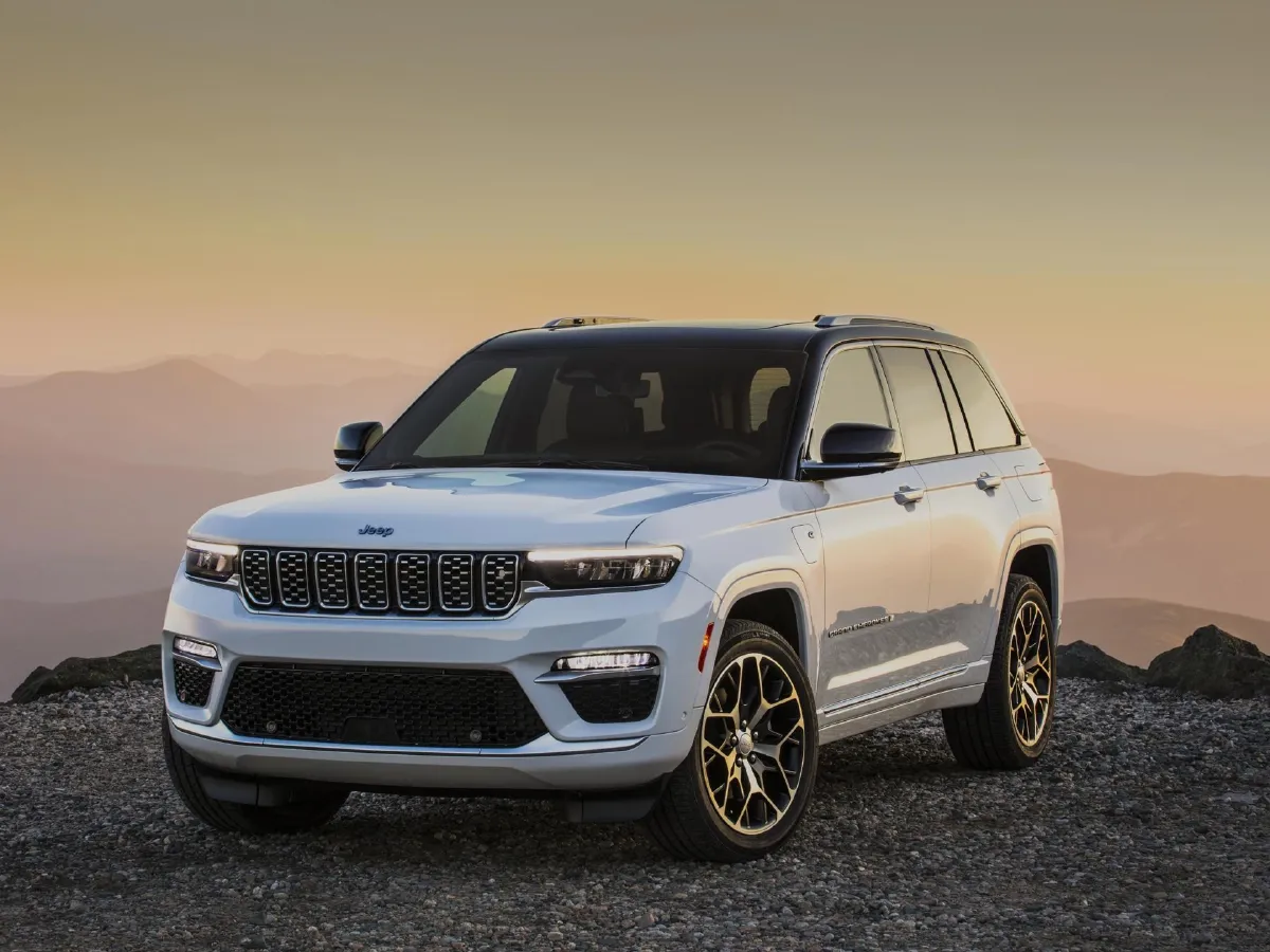 Jeep Grand Cherokee 4XE,autocango,china used car exporter,china ev exporter,chinese used car exporter,chinese used ev exporter