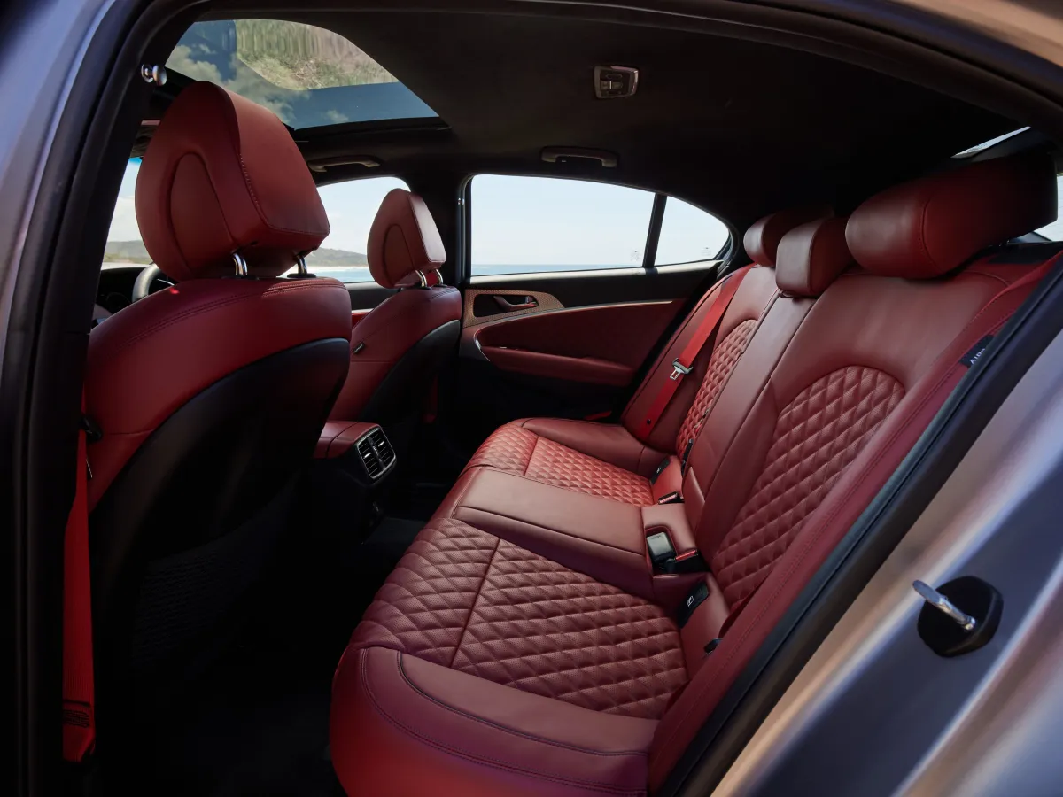 Genesis G70,autocango,china used car exporter,china ev exporter,chinese used car exporter,chinese used ev exporter