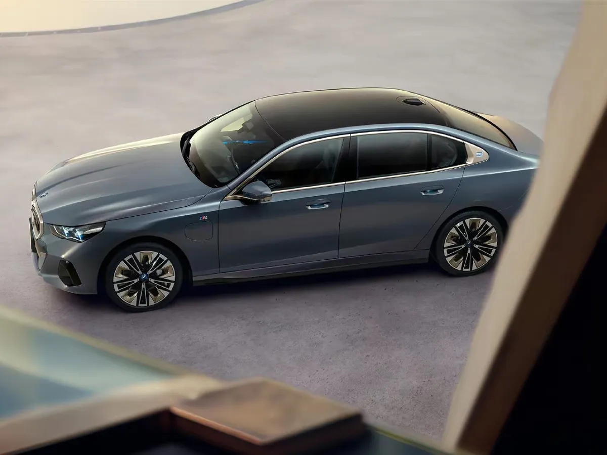 BMW i5,autocango,china used car exporter,china ev exporter,chinese used car exporter,chinese used ev exporter