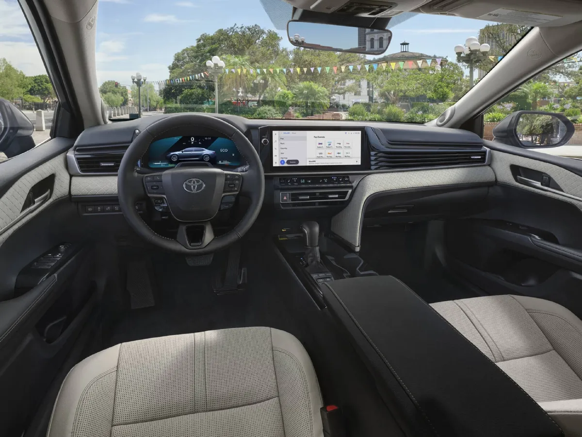 Toyota Camry,autocango,china used car exporter,china ev exporter,chinese used car exporter,chinese used ev exporter