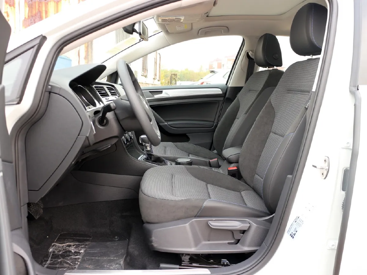 Volkswagen Golf,autocango,china used car exporter,china ev exporter,chinese used car exporter,chinese used ev exporter Volkswagen Golf,autocango,china used car exporter,china ev exporter,chinese used car exporter,chinese used ev exporter