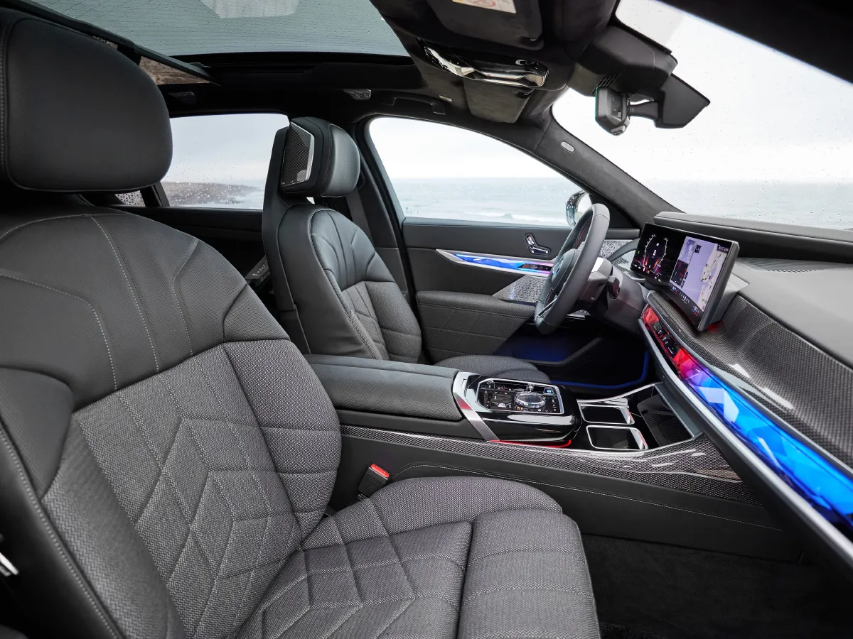 BMW i7,autocango,china used car exporter,china ev exporter,chinese used car exporter,chinese used ev exporter