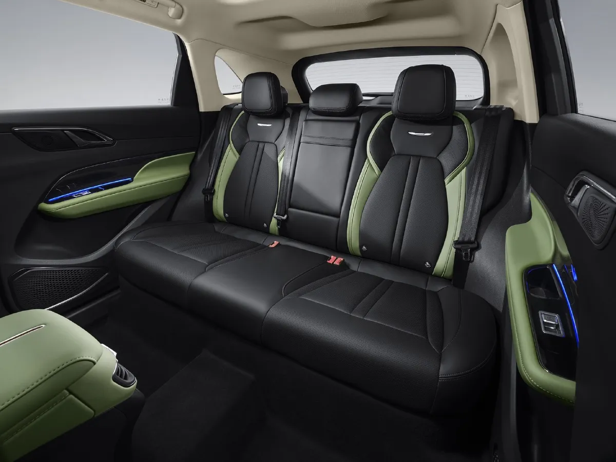 HongQi HS3,autocango,china used car exporter,china ev exporter,chinese used car exporter,chinese used ev exporter