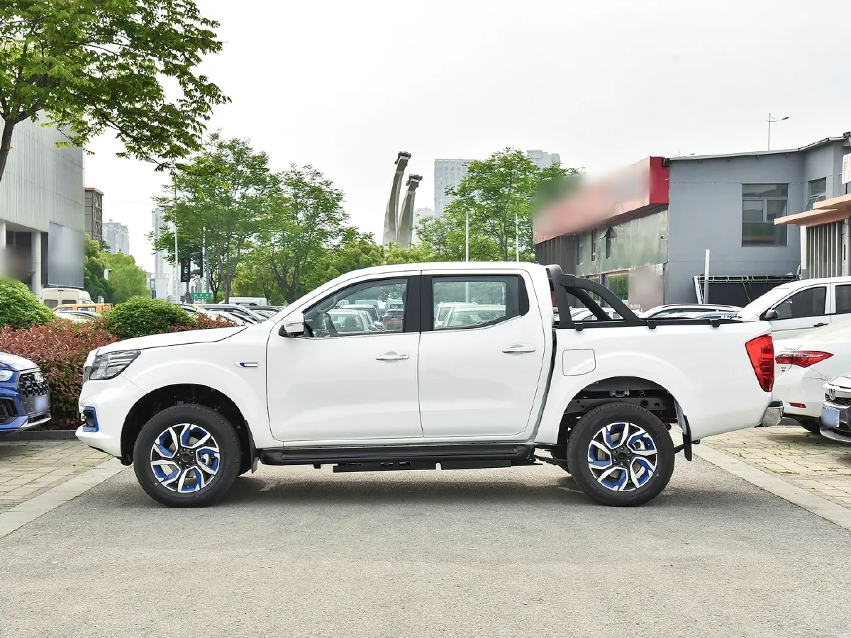 Dongfeng RuiQi 6,autocango,china used car exporter,china ev exporter,chinese used car exporter,chinese used ev exporter