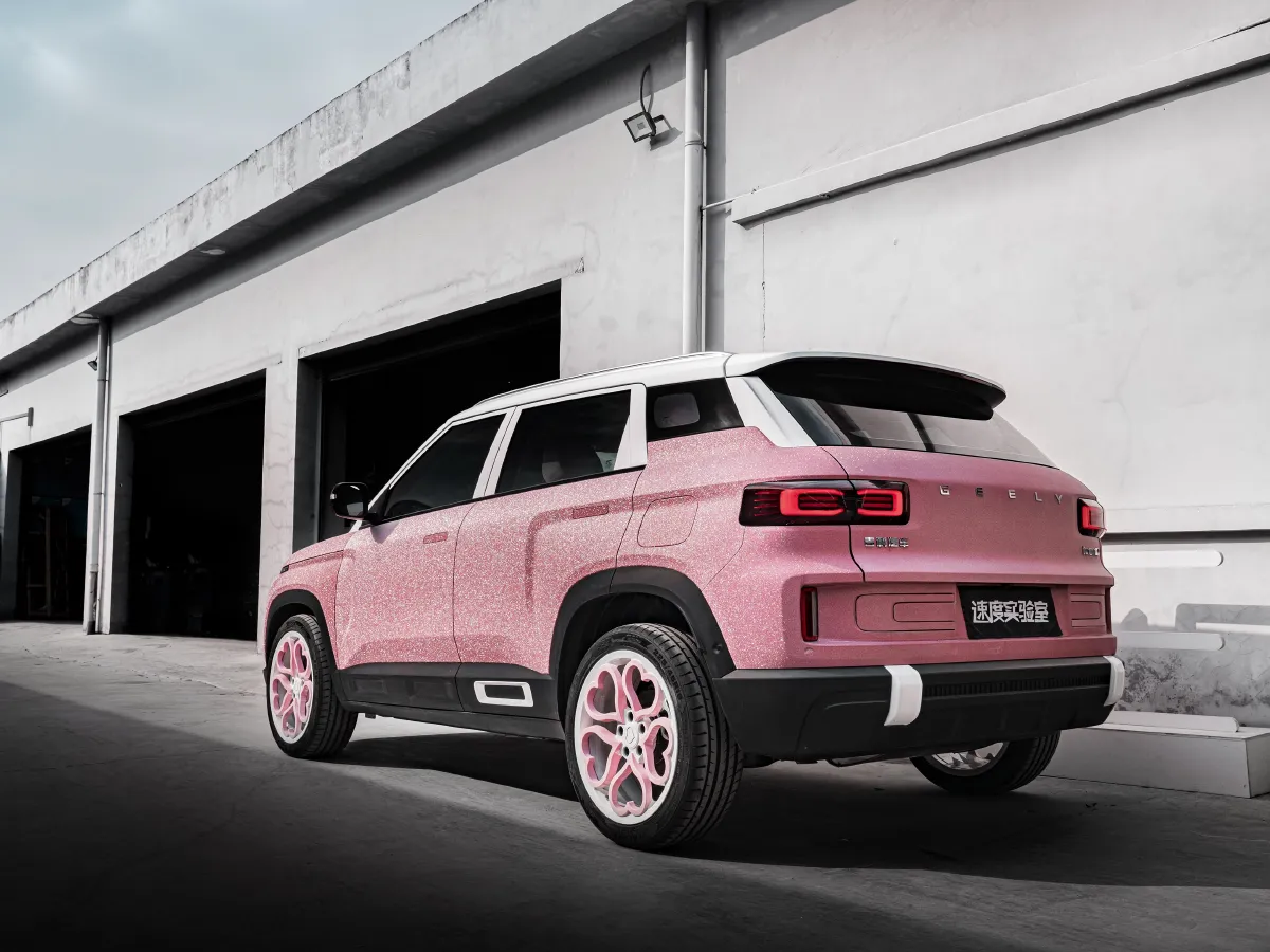 Geely ICON,autocango,china used car exporter,china ev exporter,chinese used car exporter,chinese used ev exporter