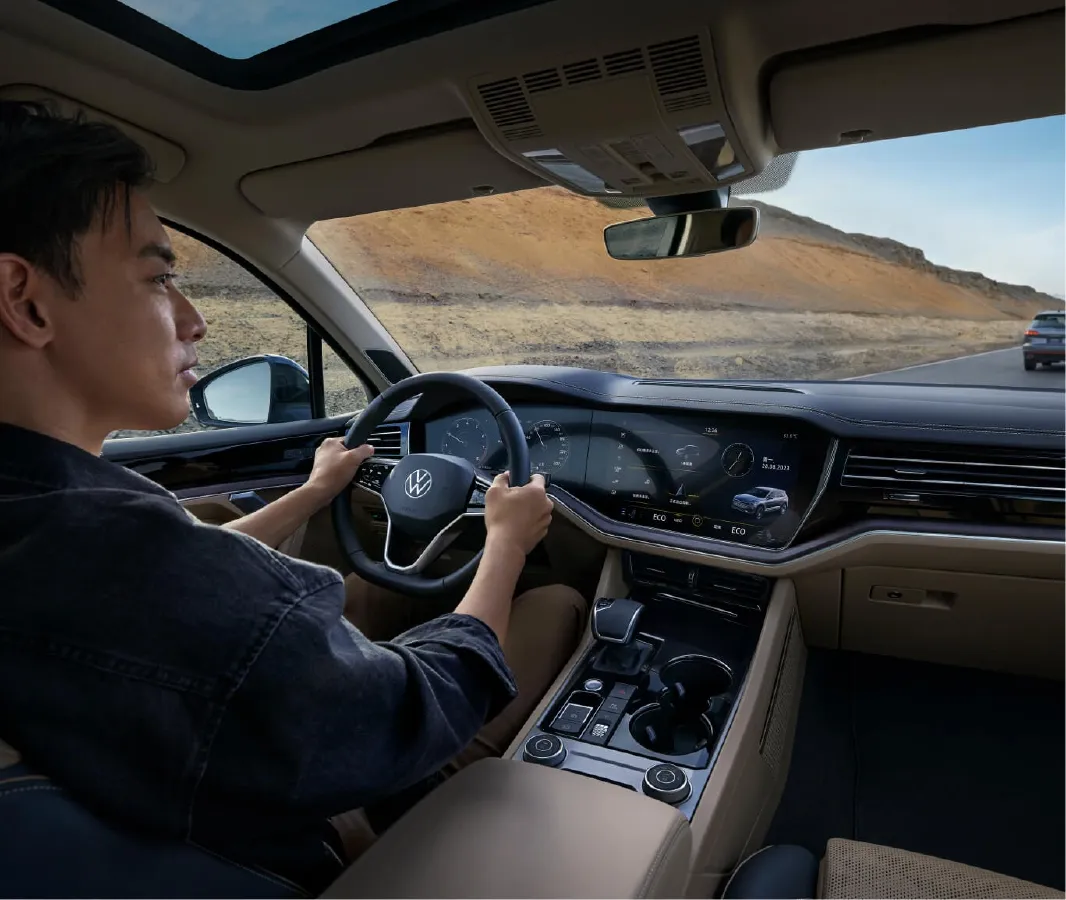 Volkswagen Touareg,autocango,china used car exporter,china ev exporter,chinese used car exporter,chinese used ev exporter