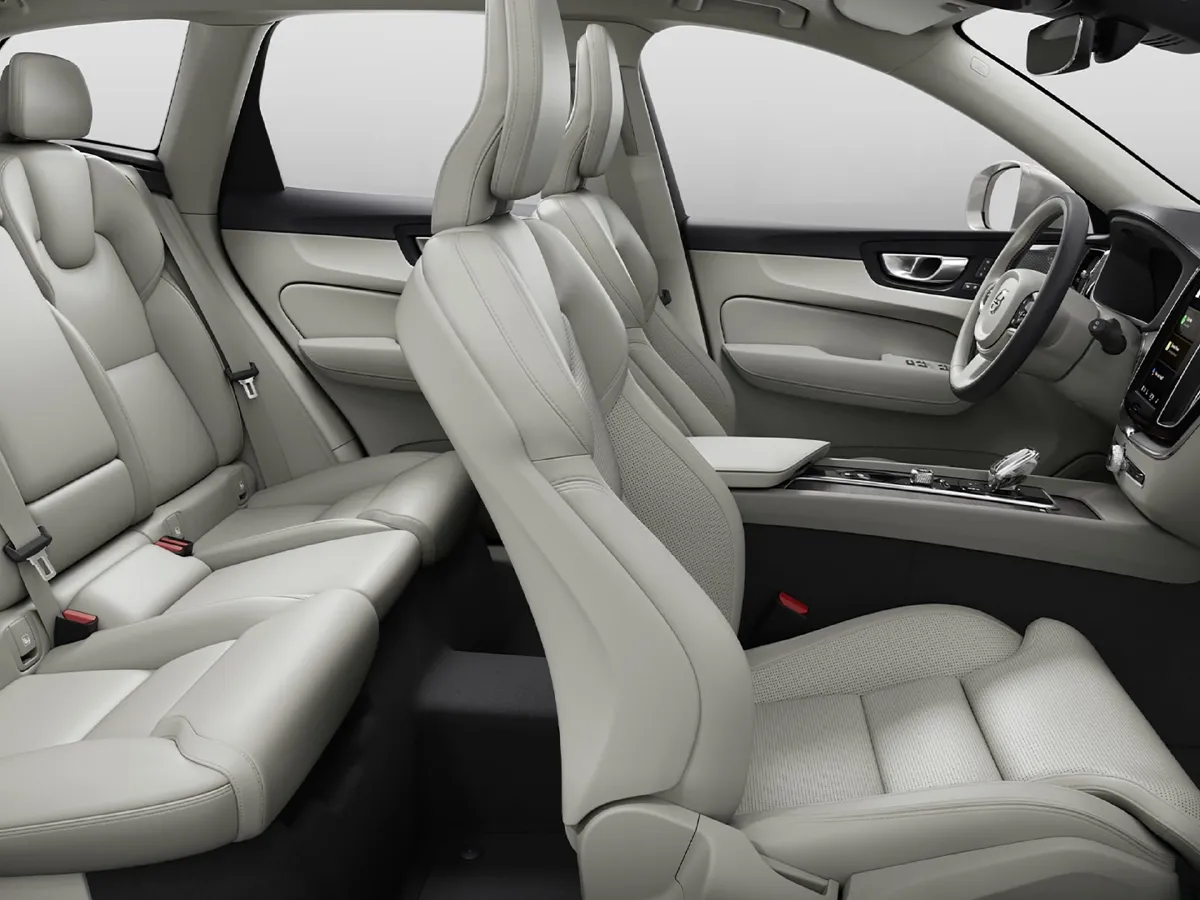 Volvo XC60,autocango,china used car exporter,china ev exporter,chinese used car exporter,chinese used ev exporter