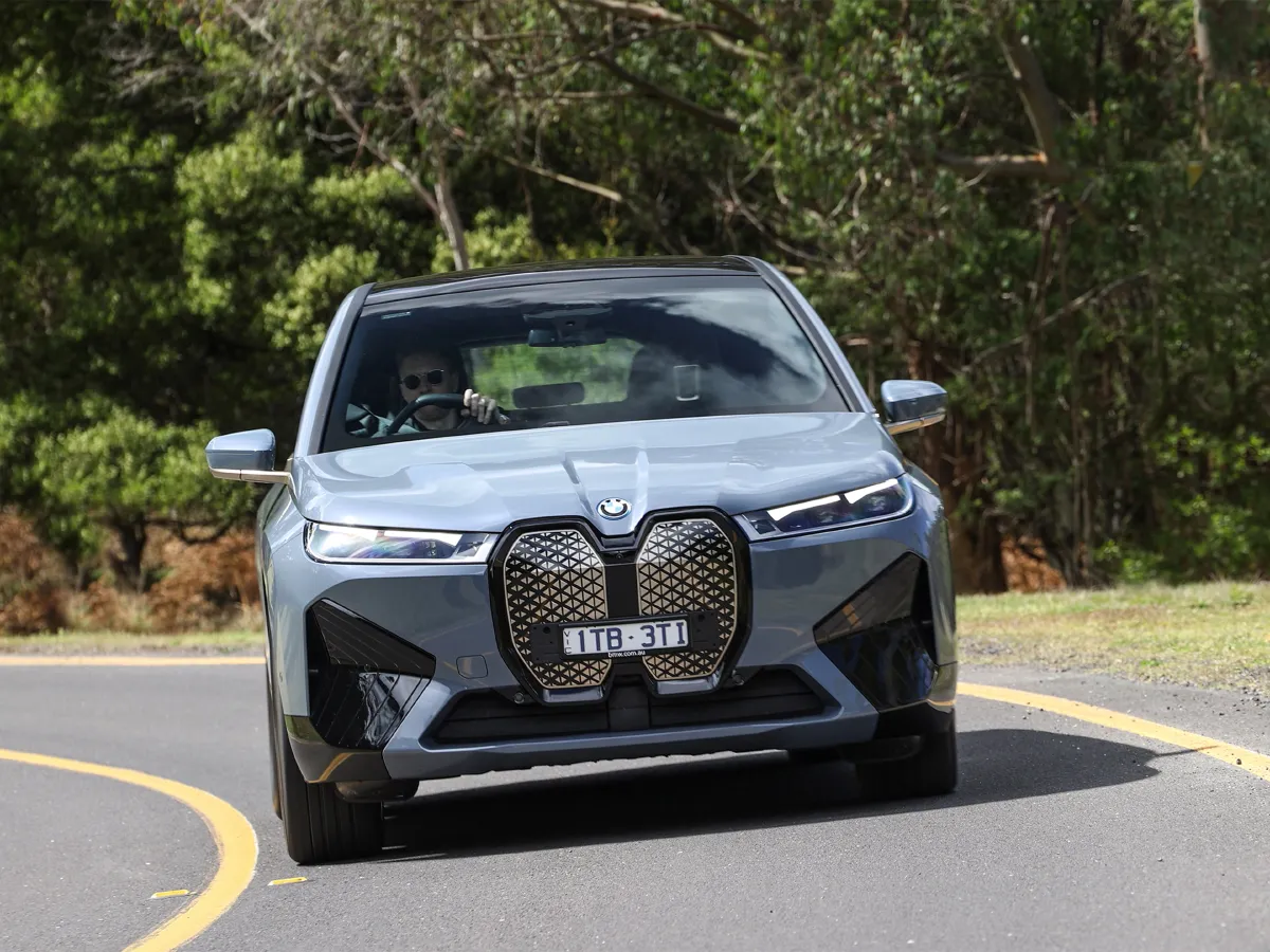 BMW iX,autocango,china used car exporter,china ev exporter,chinese used car exporter,chinese used ev exporter