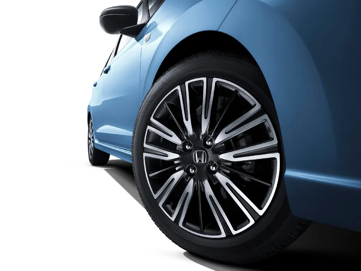 Honda Fit,autocango,china used car exporter,china ev exporter,chinese used car exporter,chinese used ev exporter