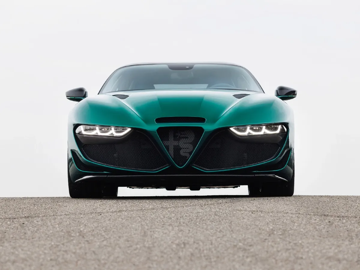 Alfa Romeo Giulia,autocango,china used car exporter,china ev exporter,chinese used car exporter,chinese used ev exporter