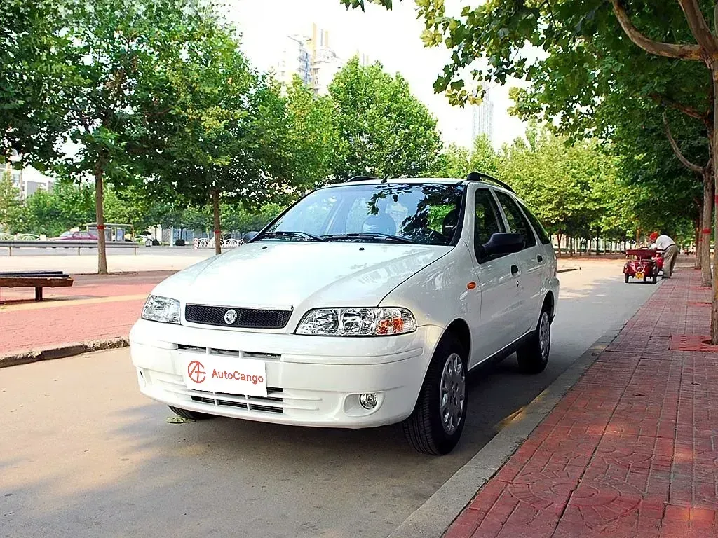 2004 Fiat Palio Weekend 1.5L 85HP L4 5MT,autocango,china used car exporter,china ev exporter,chinese used car exporter,chinese used ev exporter