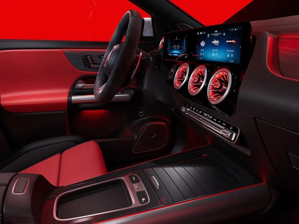 Mercedes-Benz GLA AMG,autocango,china used car exporter,china ev exporter,chinese used car exporter,chinese used ev exporter Mercedes-Benz GLA AMG,autocango,china used car exporter,china ev exporter,chinese used car exporter,chinese used ev exporter