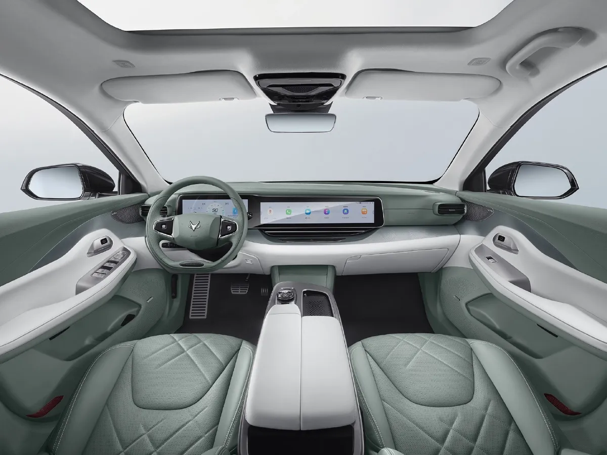 ARCFOX αS,autocango,china used car exporter,china ev exporter,chinese used car exporter,chinese used ev exporter