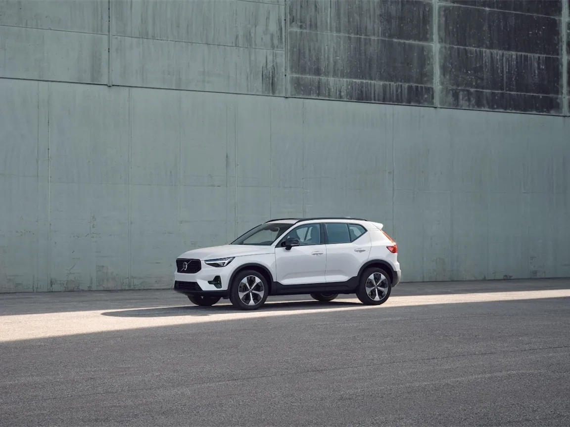 Volvo XC40,autocango,china used car exporter,china ev exporter,chinese used car exporter,chinese used ev exporter