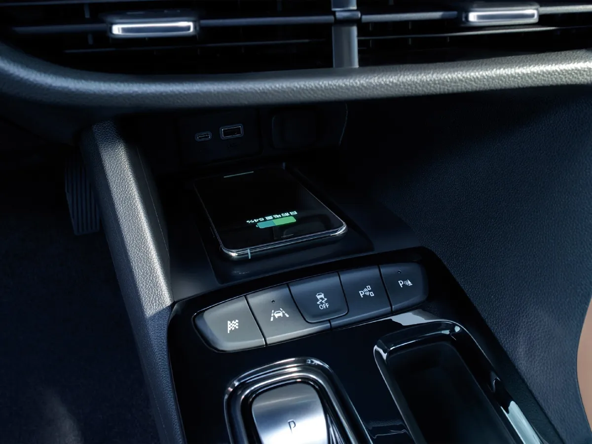 Buick Velite 7,autocango,china used car exporter,china ev exporter,chinese used car exporter,chinese used ev exporter